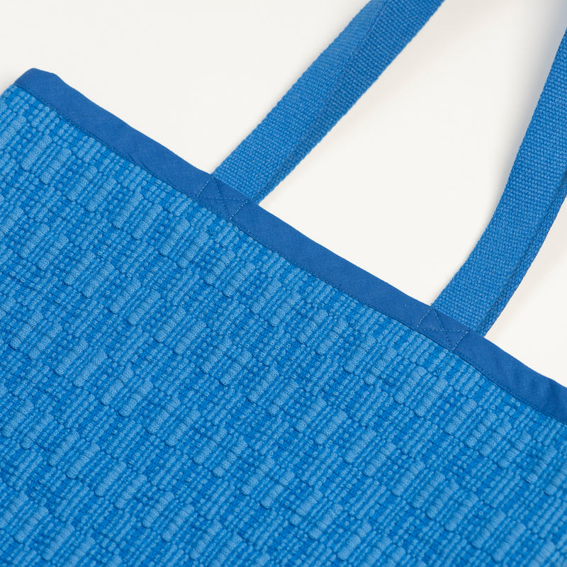 LINEAH / ÉGKÉK ÉS KIRÁLYKÉK