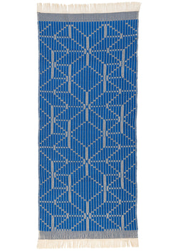 kék geomterikus mintájú különleges szőnyeg 