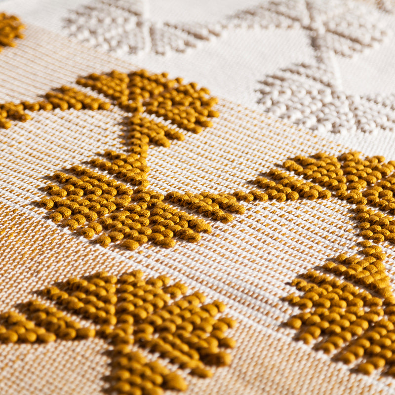 sárga fehér virágmintás szőnyeg