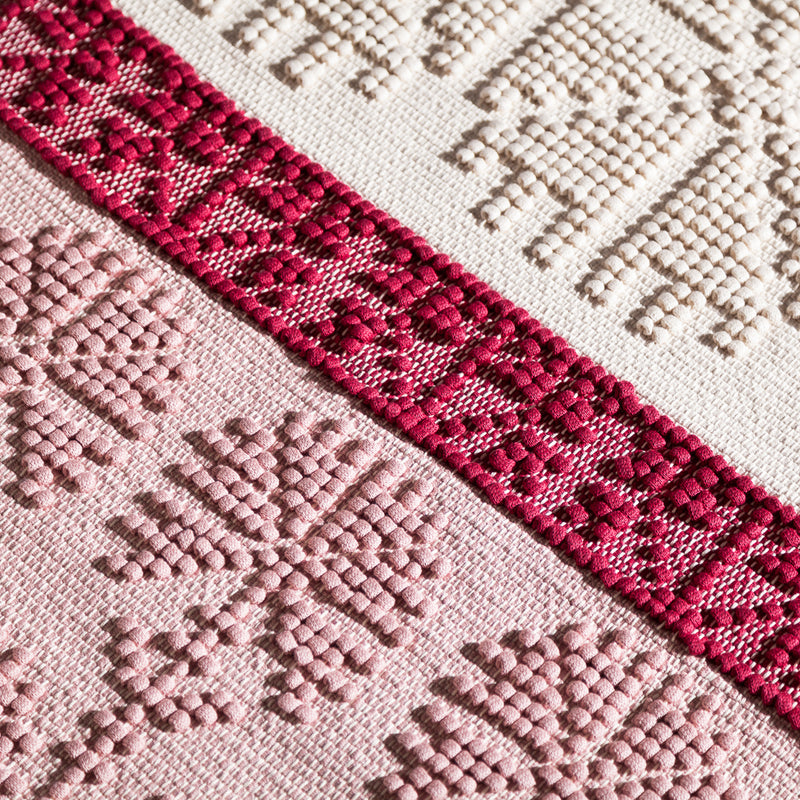 virágmintás rózsaszín fehér tervezői szőnyeg